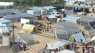 الفلسطينيون ينزحون مجددا إلى جنوب قطاع غزة