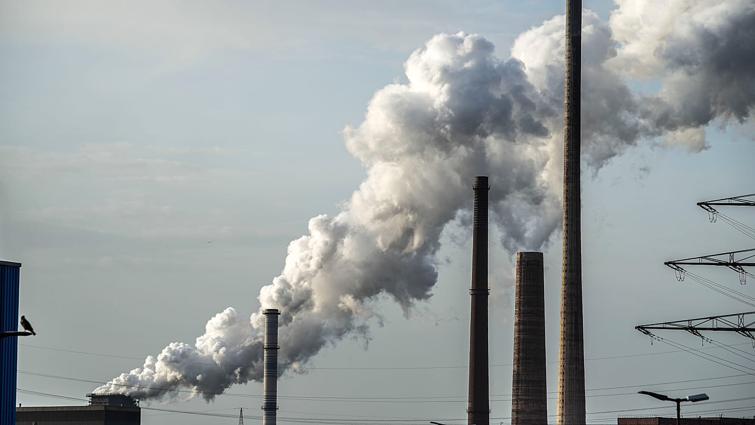  German steel producer Thyssen Krupp's Schwelgern coking plant. EU policy makers hope carbon capture and storage (CCS) can help eliminate industrial greenhouse gas emissions 