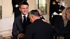 Le Président français Emmanuel Macron a accueilli le Premier ministre hongrois Viktor Orban au Palais de l'Elysée à Paris, le jeudi 7 décembre 2023. 