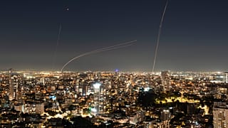 صواريخ القبة الحديدية تعترض صواريخ أطلقت من قبل حماس 