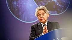 EU-Kommissar Thierry Breton auf einer Pressekonferenz zum Paket der Digitalen Dekade, Brüssel, 18. September 2020 