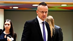 O Ministro dos Negócios Estrangeiros da Hungria, Péter Szijjártó, afirmou que seria "irresponsável" se a UE decidisse abrir negociações de adesão com a Ucrânia.