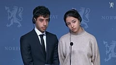 نشست خبری نخست‌وزیر نروژ و فرزندان نرگس محمدی 