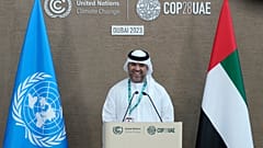 Der Generaldirektor der COP28, Botschafter Majid Al Suwaidi, spricht während einer Pressekonferenz auf dem UN-Klimagipfel COP28 am Dienstag, den12. Dezember 2023, in Dubai. 