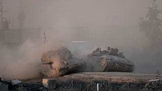 دبابات إسرائيلية في قطاع غزة 
