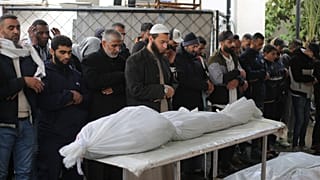 Mehr als 18.600 Menschen sind nach Angaben der Hamas-Gesundheitsbehörde seit Kriegsbeginn im Gazastreifen ums Leben gekommen.