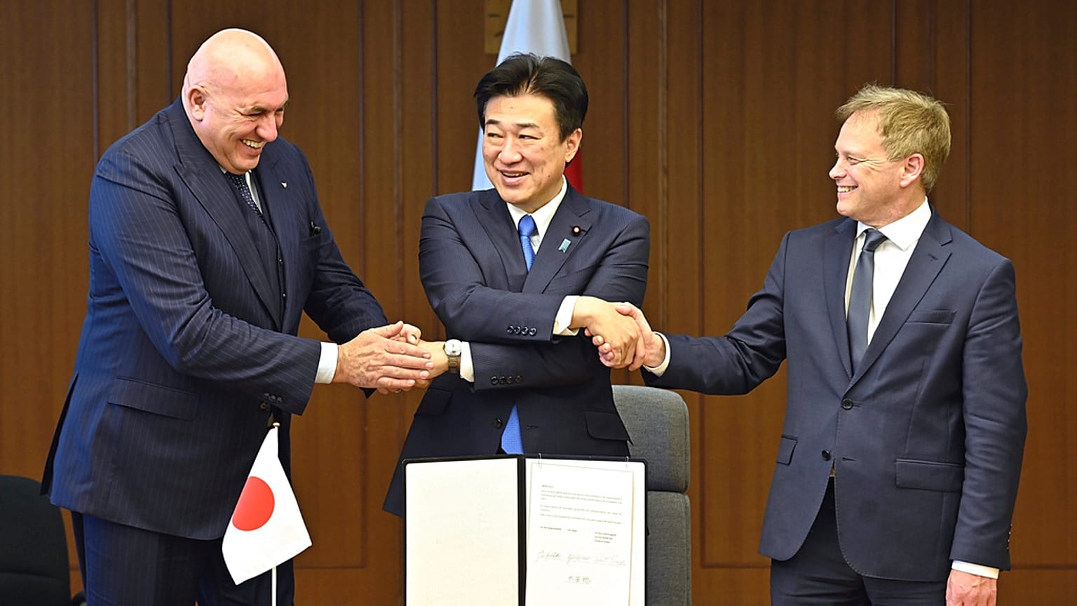 Imagen de los ministros de Defensa de Italia, Japón y el Reino Unido.