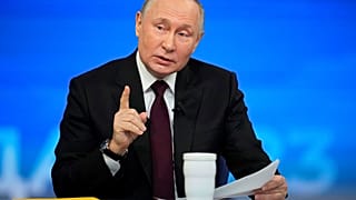 Vladimir Putin em conferência de imprensa