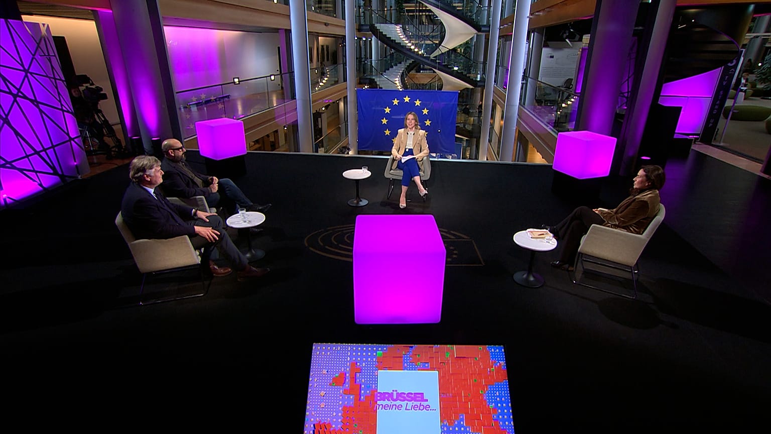 Méabh Mc Mahon con Jordi Cañas, Antonio López-Istúriz y Lina Gálvez