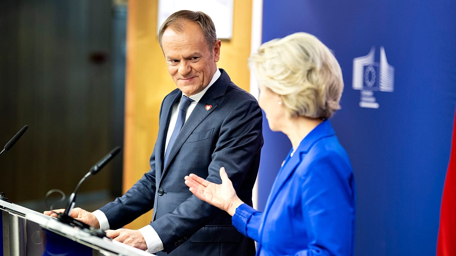 Donald Tusk, der neu gewählte Premierminister Polens, versprach am Freitag, die Rechtsstaatlichkeit "sehr ernst" zu nehmen und EU-Gelder "ordnungsgemäß" auszugeben. 