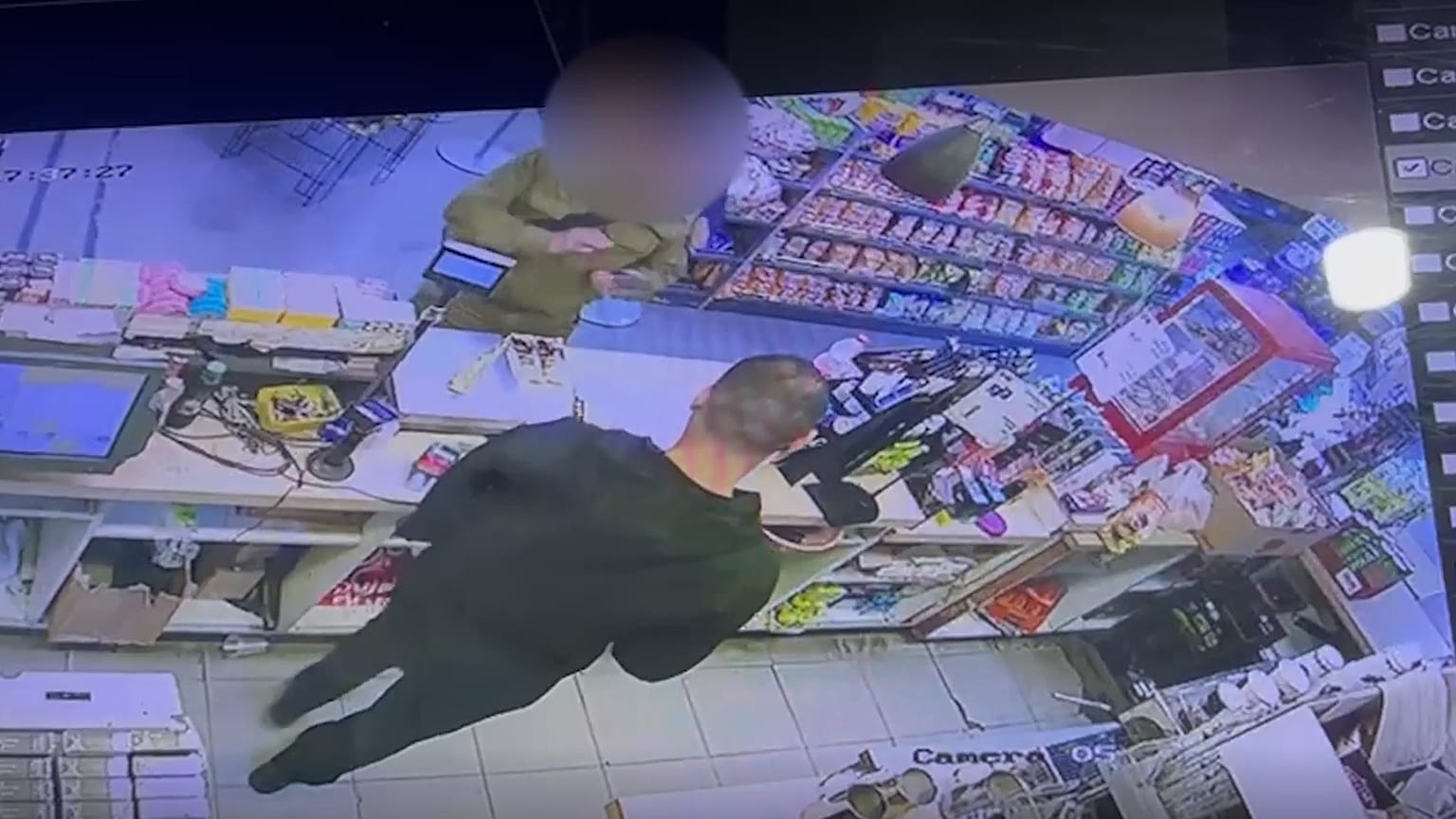 لحظة عملية الطعن في الضفة الغربية