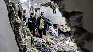 مستشفى ناصر في خان يونس بعد قصفه