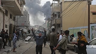 قصف إسرائيلي في محيط المستشفى الكويتي 