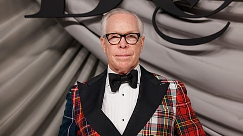 Ο Αμερικανός σχεδιαστής μόδας Tommy Hilfiger κυκλοφορεί τον Ιανουάριο το πρώτο του παιχνίδι μόδας για κινητά.