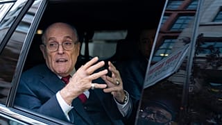 Donald Trump'ın eski kişisel avukatı ve eski New York Belediye Başkanı Rudy Giuliani, iflas başvurusunda bulundu