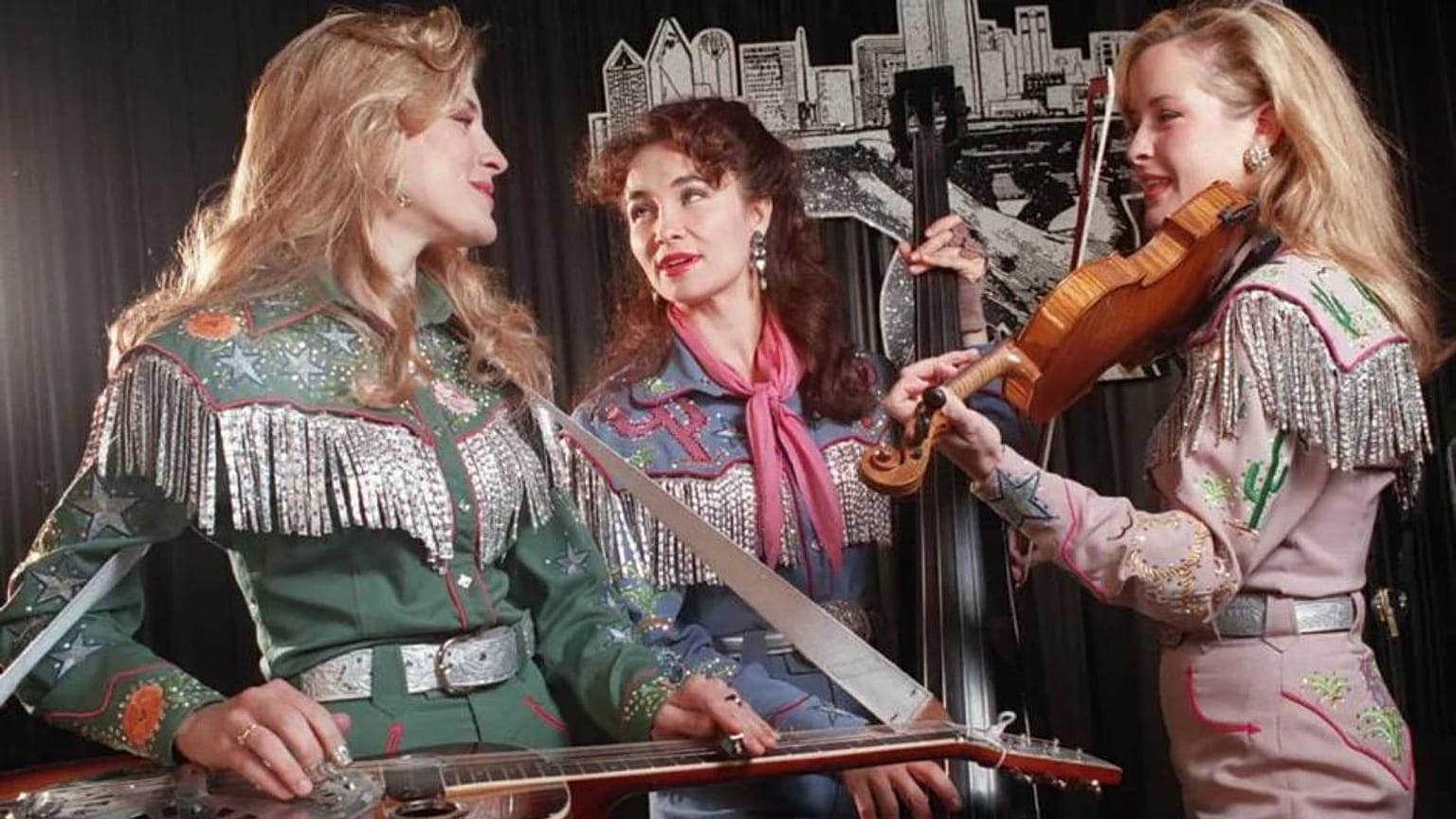 Dixie Chicks' Emily Erwin, Laura Lynch and Martie Erwin.