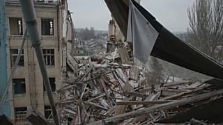 Russland will die ukrainische Stadt Marjinka besetzt haben. Die Ukraine bestreitet dies. 