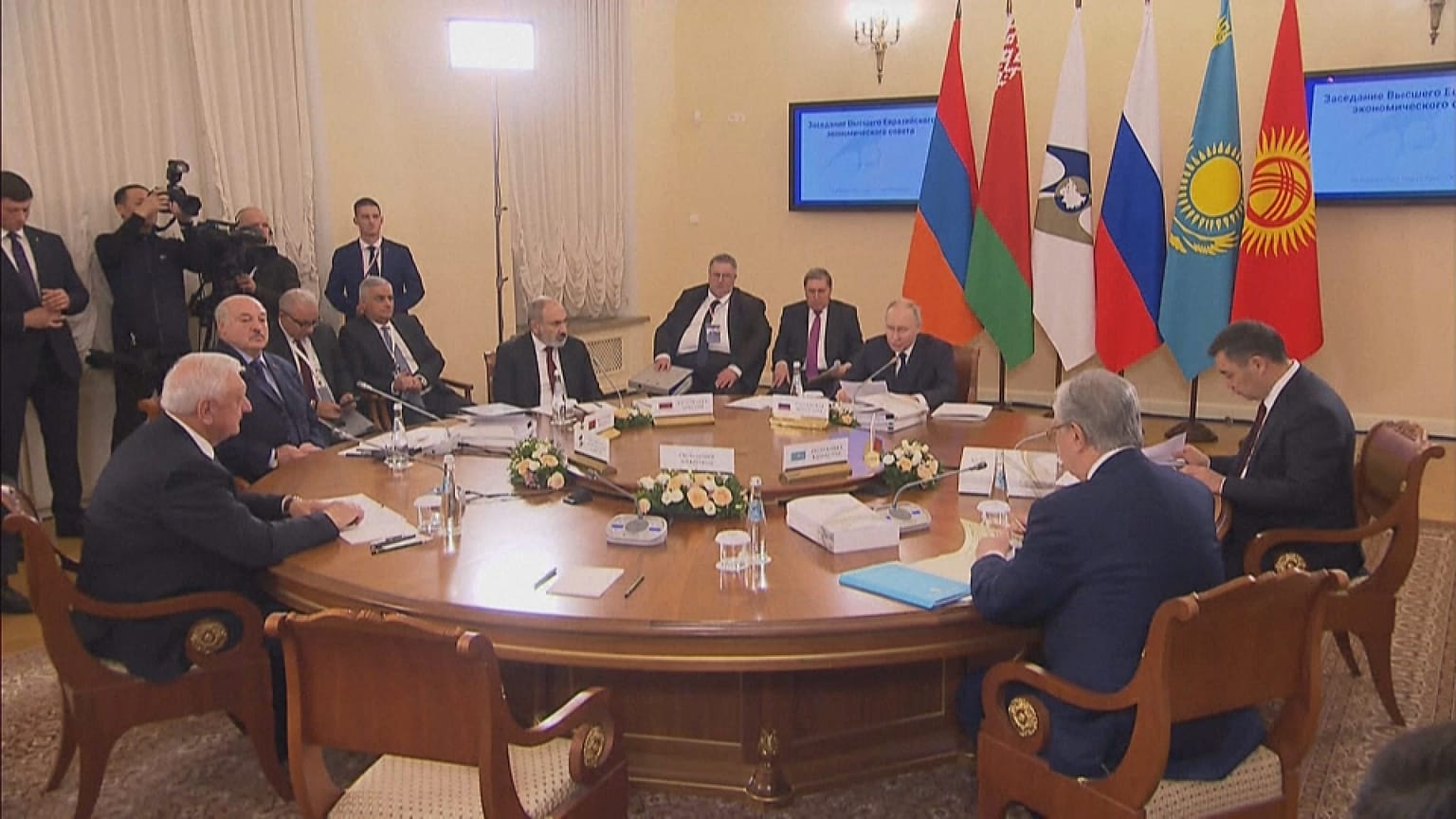 AZ EAC legfelsőbb tanácsa Szentpéterváron 2023.12.25-én.  