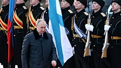 Во вторник утром украинские ВВС заявили, что уничтожили российский военный корабль "Новочеркасск" в Чёрном море. 