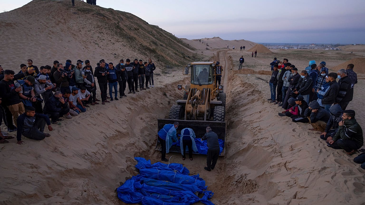 Gazze'de son durum: 24 saat içinde 240'tan fazla kişi öldü