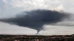 İsrail'in Gazze Şeridi'ne düzenlediği bombardımanın ardından yükselen dumanlar, 27 Aralık 2023,
