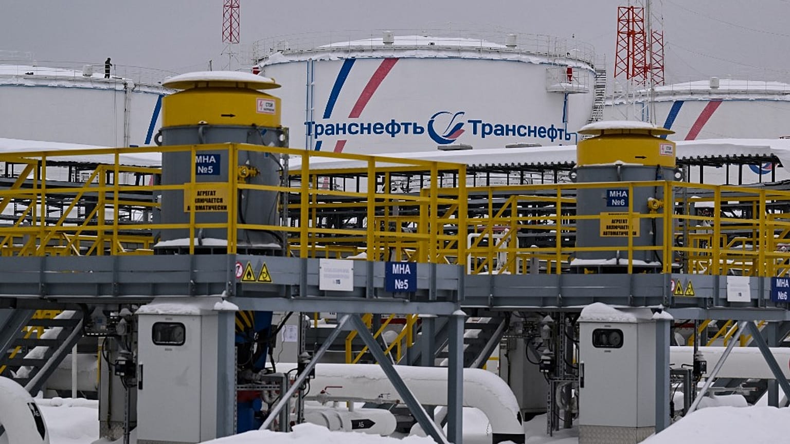 Rusya petrol ihracatını neredeyse tamamen Asya'ya yönlendirdiğini duyurdu