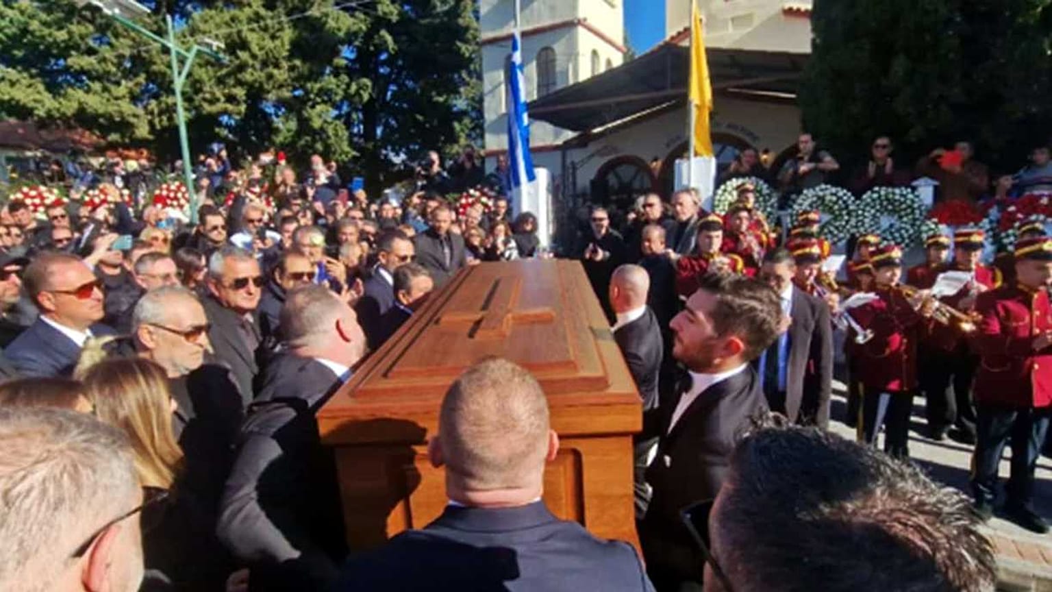 Κηδεία Βασίλη Καρρά