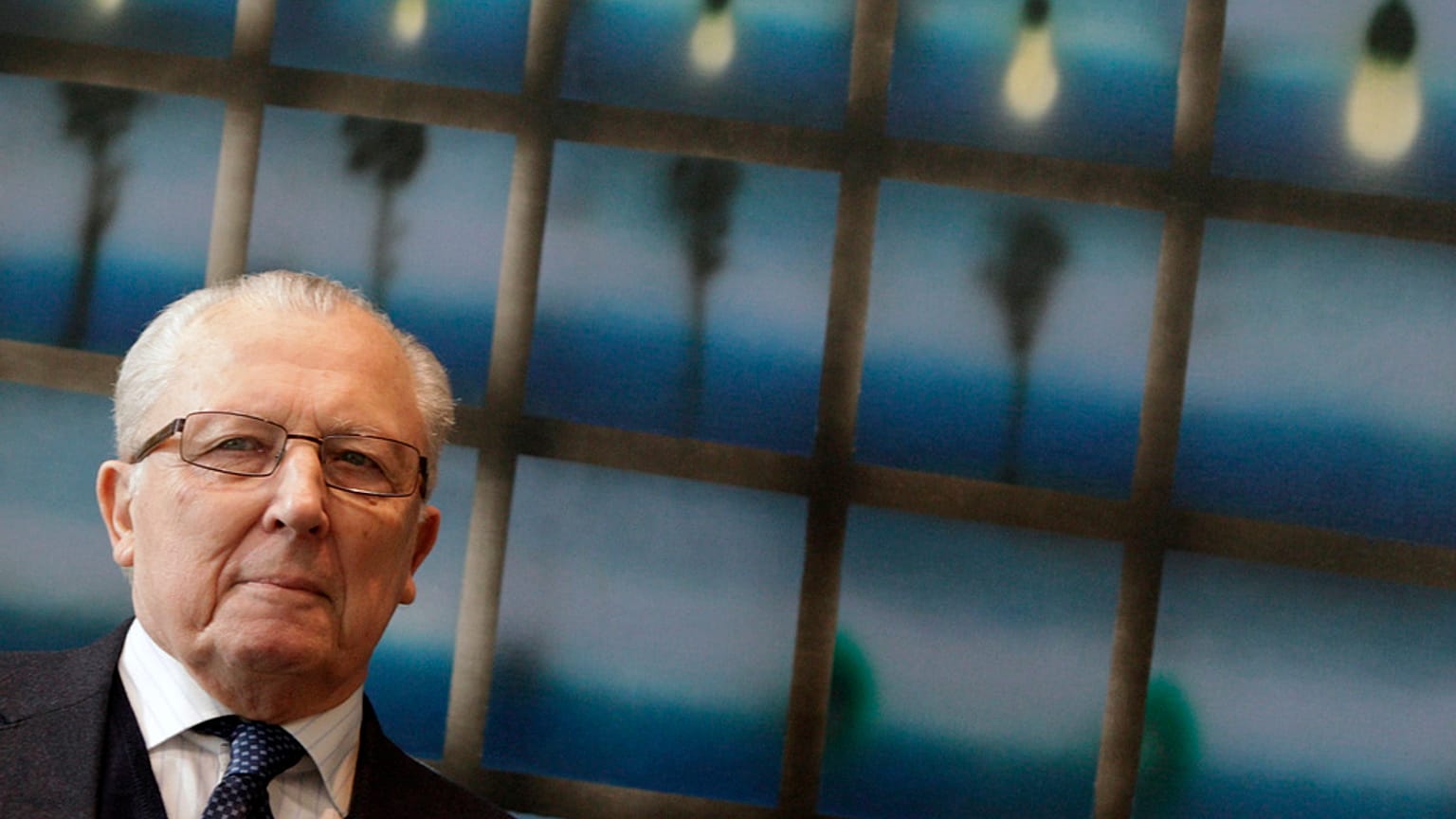 O antigo presidente da Comissão Europeia, Jacque Delors, morreu esta quarta-feira aos 98 anos 