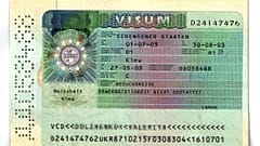 صورة التقطت في 22 أبريل 2005 لتأشيرة شنغن الممنوحة لامرأة أوكرانية من قبل السفارة الألمانية في كييف في مايو 2003.