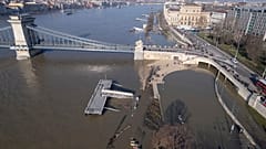 Légi felvétel a Dunáról és a Lánchídról - 2023. december 28.