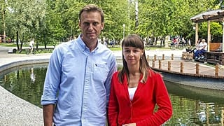 Rus muhalif lider Aleksey Navalny'nin (sol) yakın çalışma arkadaşı Ksenia Fadeyeva (sağ) 9,5 yıl hapse mahkum edildi