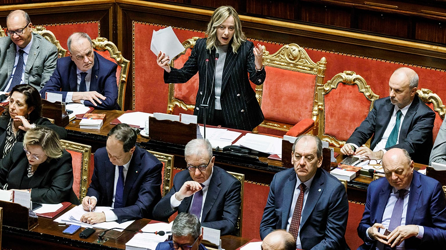Meloni'nin lideri olduğu İtalya'nın Kardeşleri partisi, eşcinsel ebeveynliği kısıtlarken, geleneksel aileyi teşvik etmeyi öncelik haline getirdi