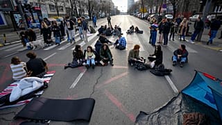 Φοιτητές σε καθιστική διαμαρτυρία στη Σερβία