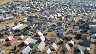  آلاف خيام النازحين في رفح