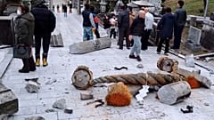 Japonya deprem sonrası en yüksek tsunami uyarısını düşürdü