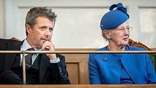 Danimarka Kraliçesi 2. Margrethe ve oğlu Prens Frederik 