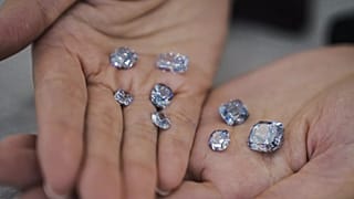 ضم شركة ألروسا للعقوبات الاوروبية على روسيا