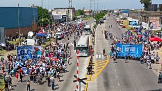 Manifestations contre les réformes de Javier Milei en Argentine, en 2023.