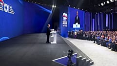 الرئيس الروسي فلاديمير بوتين يلقي خطابا خلال مؤتمر حزب روسيا الموحدة في موسكو. 2023/12/17