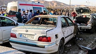 İran'ın Kirman kentinde 20 dakika ara ile meydana gelen iki patlamada en az 84 kişi hayatını kaybetti
