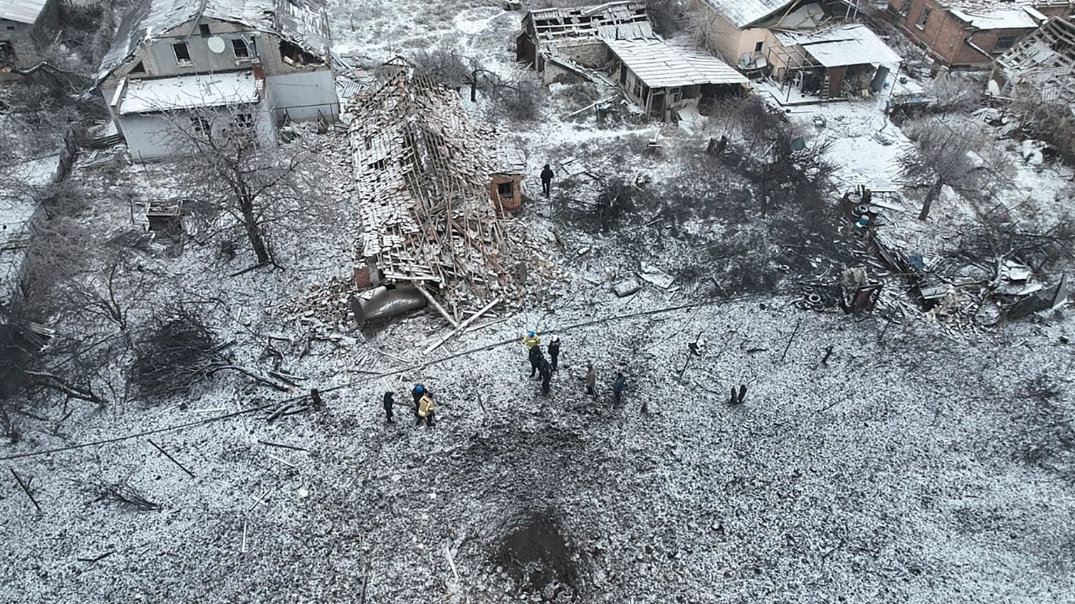 Последствия российского удара по Новомосковску в Днепропетровской области