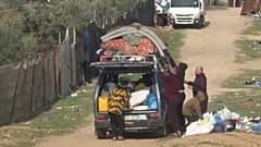 فرار آلاف الفلسطينيين من قطاع غزة، الاثنين، إلى الجنوب.