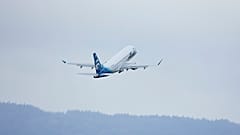 Alaska Airlines'a ait Boeing 737 MAX 9 tipi yolcu uçağı 