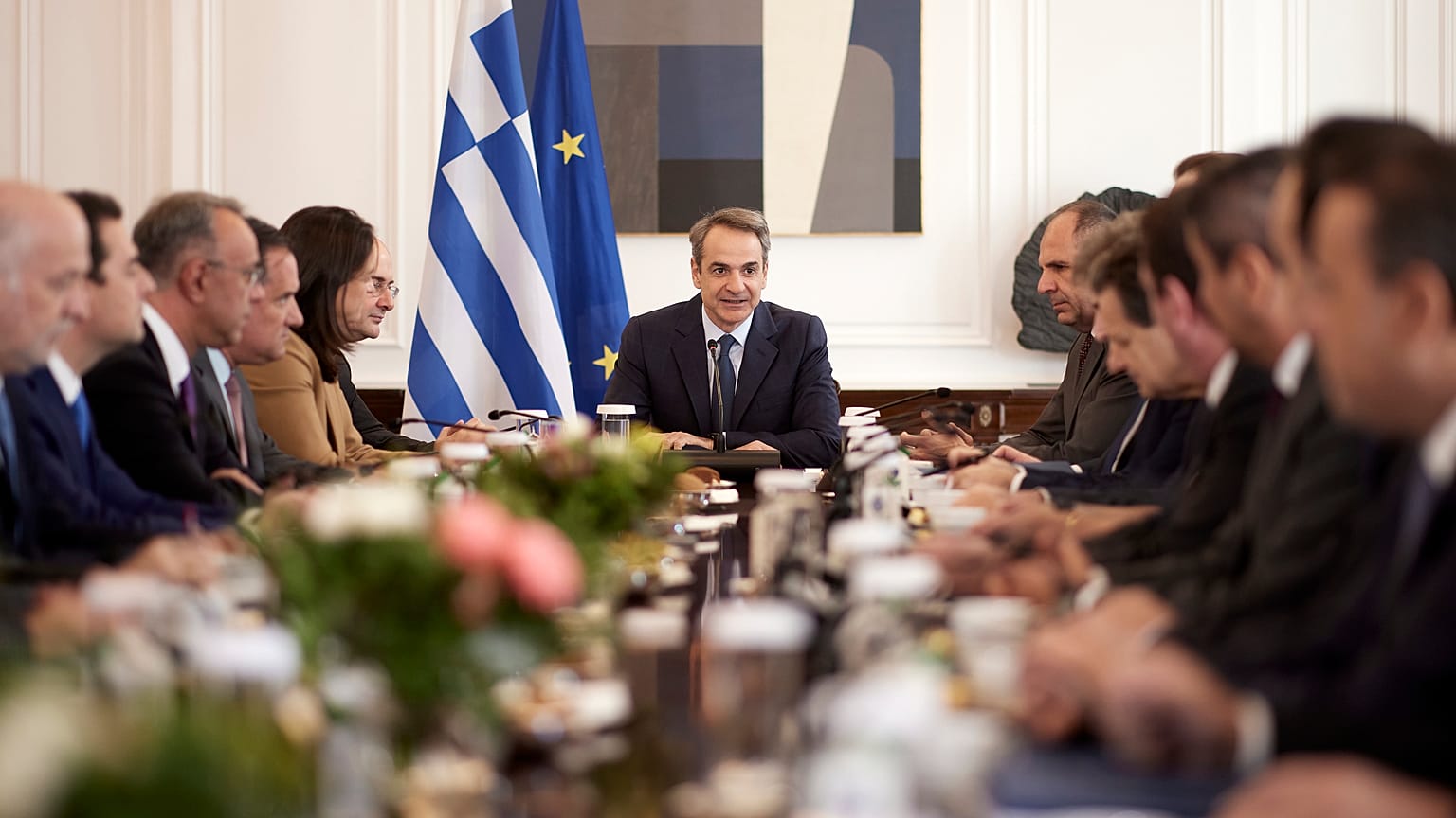 Ο πρωθυπουργός Κυριάκος Μητσοτάκης μιλάει κατά τη διάρκεια της συνεδρίασης του υπουργικού συμβουλίου, στο Μέγαρο Μαξίμου