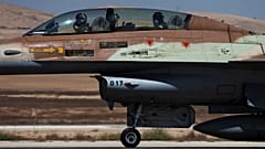 طائرة حربية إسرائيلية من طراز F-16a 