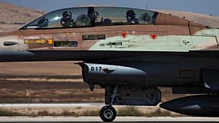 طائرة حربية إسرائيلية من طراز F-16a 