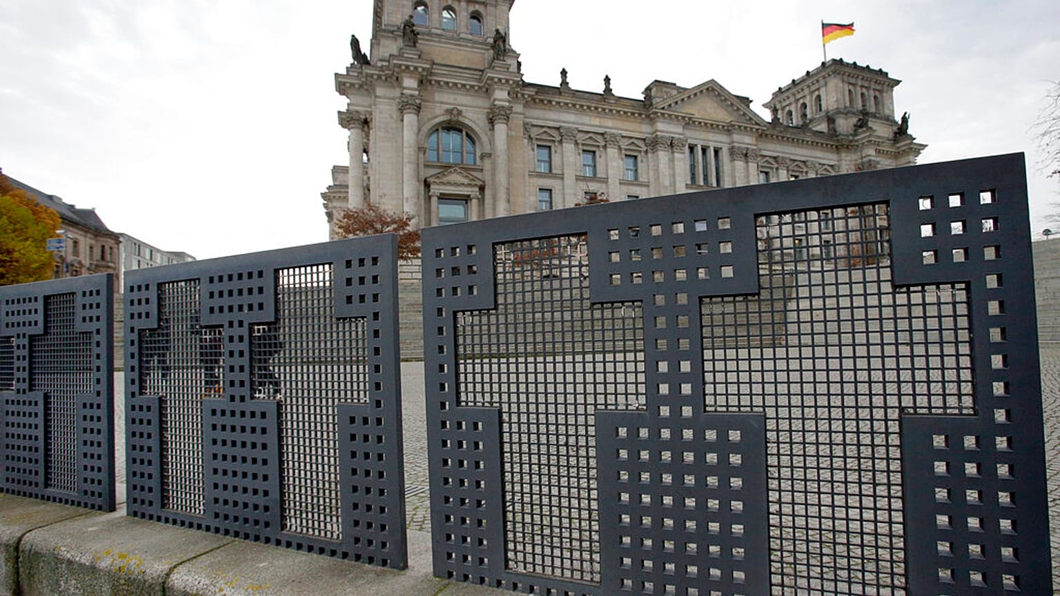 Auf der Veranstaltung sei eine Strategie der "Remigration" vorgestellt worden.