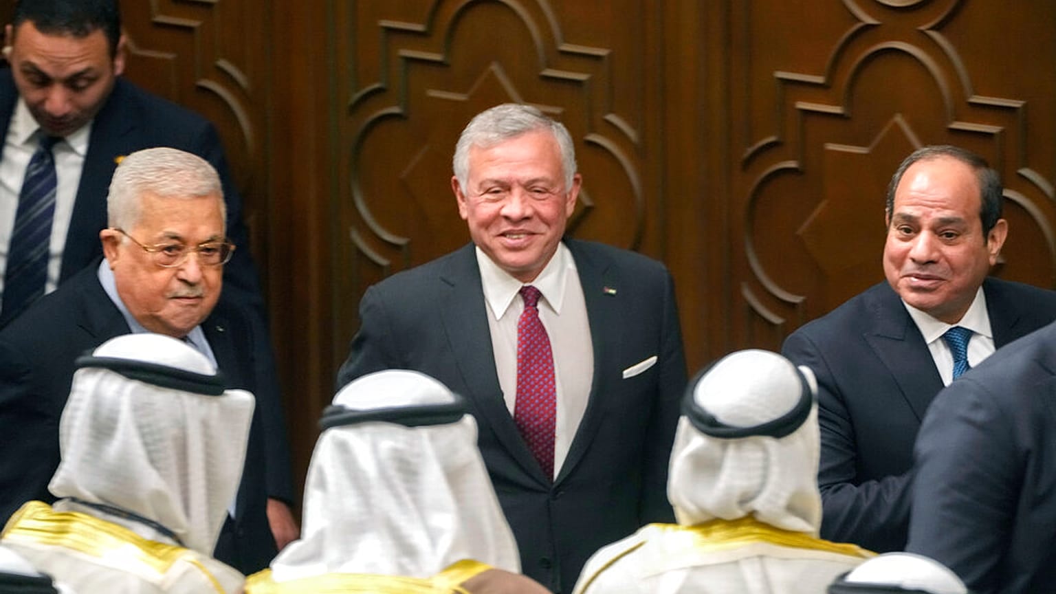 الرئيس المصري عبد الفتاح السيسي، ونظيره الفلسطيني محمود عباس والعاهل الأردني الملك عبد الله الثاني،في القاهرة، مصر، الأحد 12 فبراير/شباط 2023.