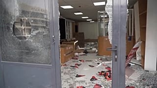 Κατεστραμμένη βιτρίνα στο Πορτ Μόρεσμπι της Παπούα Νέα Γουινέα Πέμπτη 11 Ιανουαρίου 2024