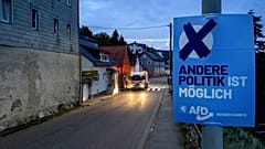 AfD-s választási plakát a Frankfurt melletti Oberreifenbergben